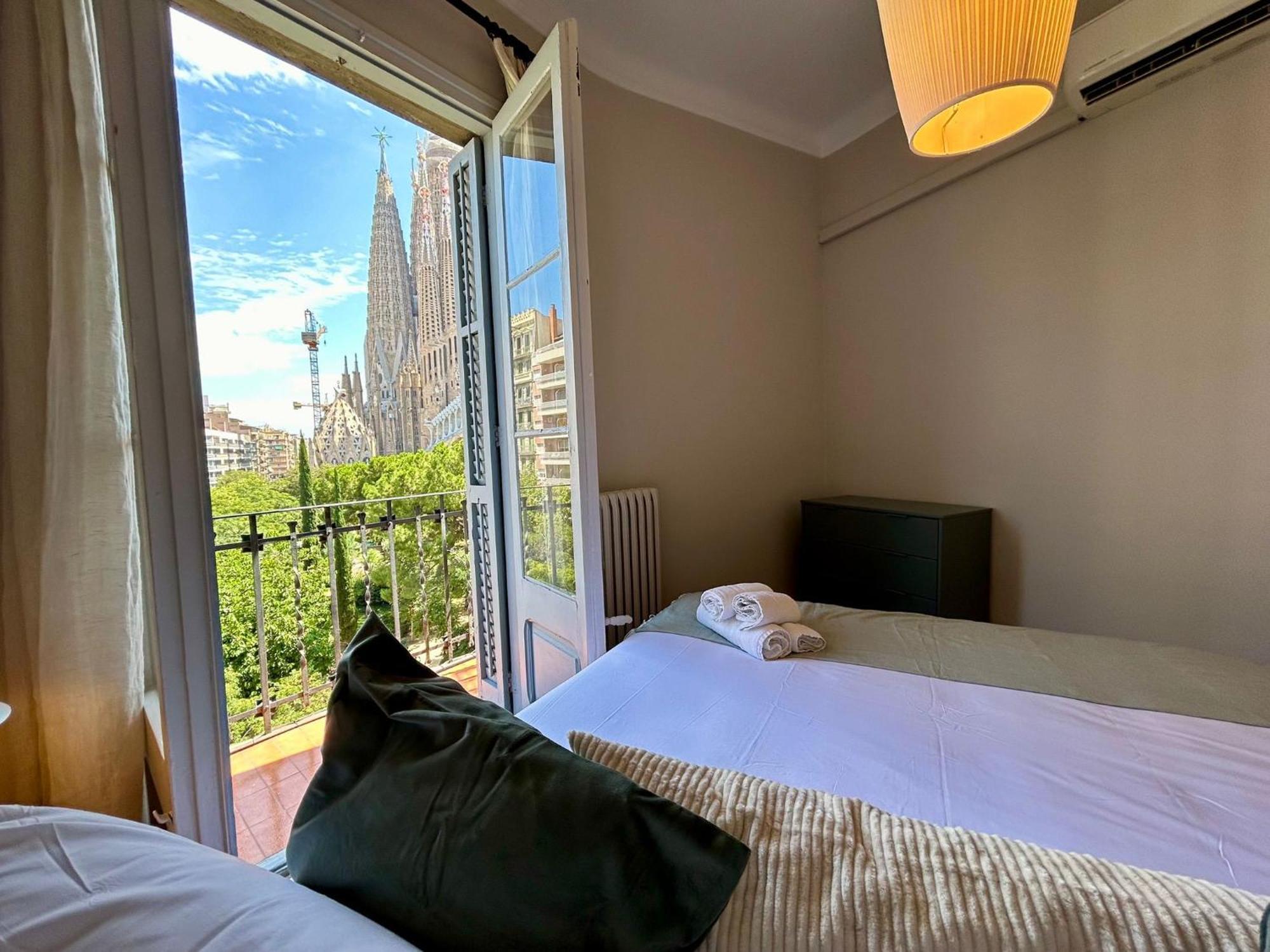 Plaza Sagrada Familia Apartment Barcelona Luaran gambar