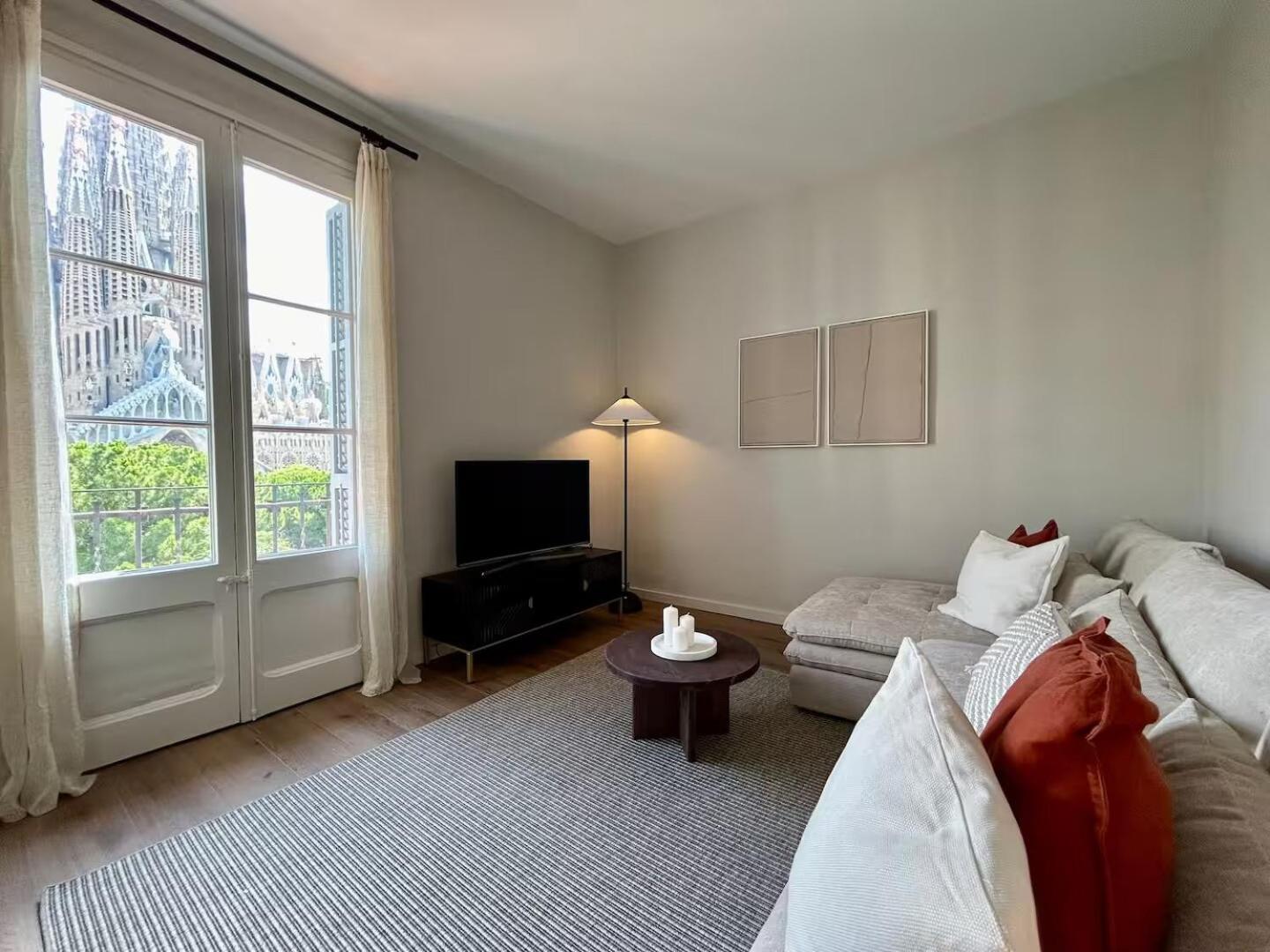 Plaza Sagrada Familia Apartment Barcelona Luaran gambar
